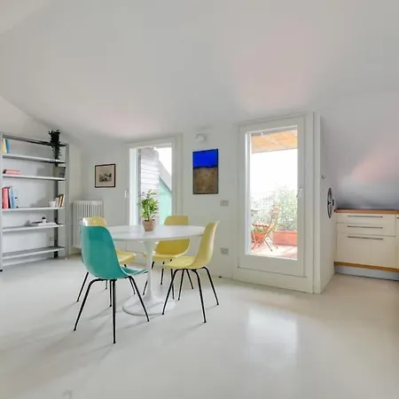 Navigli's Rooftop Apartment Milan