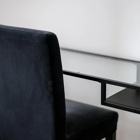 Airguest Station Apartman *