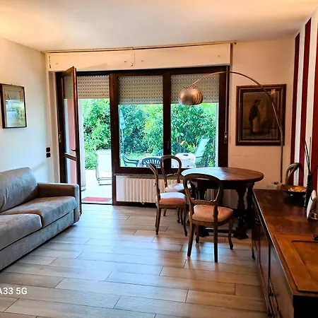 Appartamento Il Giardino Dell'artista Soggiorni A *