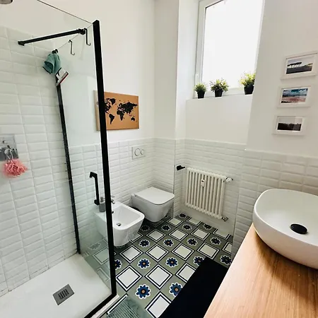 Work And Relax In * Milán