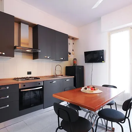 Primopiano - Semplicita Apartment *