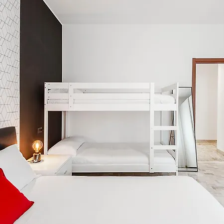 Stayeasy Staro5 - 5 Minutes To Udine Subway