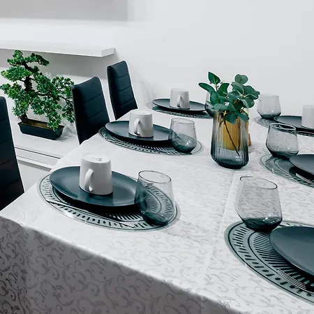 Stayeasy Staro5 - 5 Minutes To Udine Subway * Milan