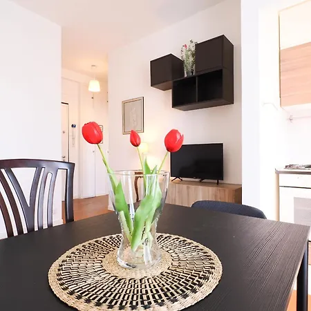 Primopiano - Roncaglia Apartman Milánó