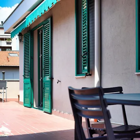 Rainbow House Via Dei Carafa Apartment Mailand