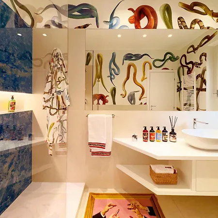 Toiletpaper Living Apartment *