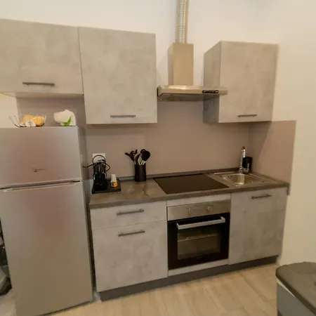 Near Metro-m5 * Milaan