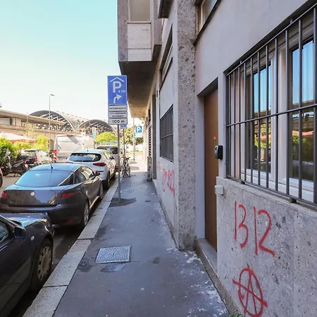 アパート Primopiano - Gluck B ミラノ