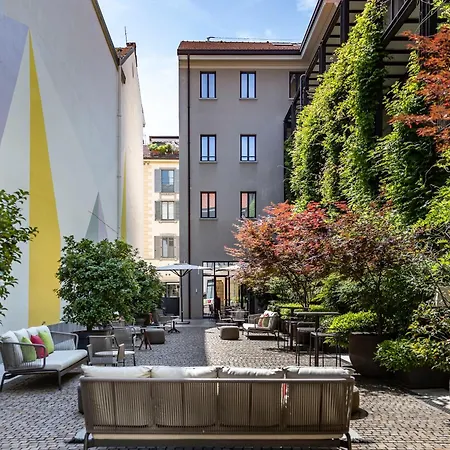 Savona 18 Hotel Milão