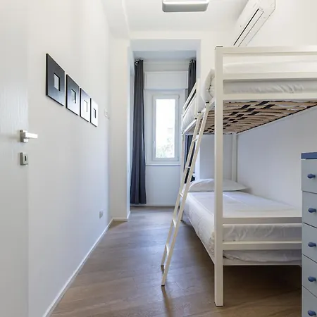 Apartment Beplace In Porta Romana Milan