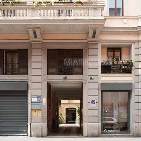 Looking 4 Station Center Apartamento *