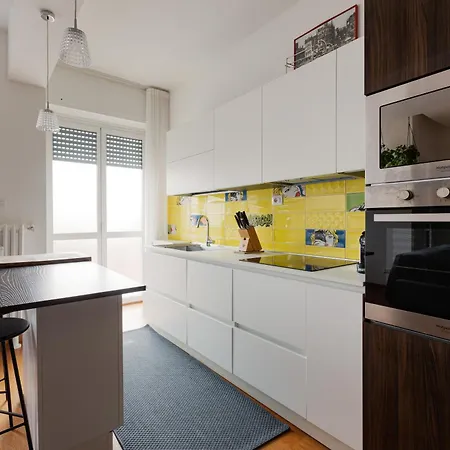 公寓 Bright Milan- Citta Studi With Balcony 米兰