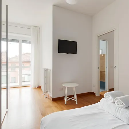 公寓 Bright Milan- Citta Studi With Balcony 米兰