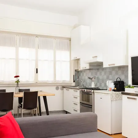 Artstay - Garibaldi Tower, Near Metro Station M5, M2 Lägenhet