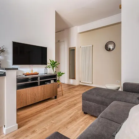 4 Pax Wi-fi Lorenteggio Apartamento *