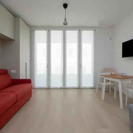 I Host - Binda 18 Milan