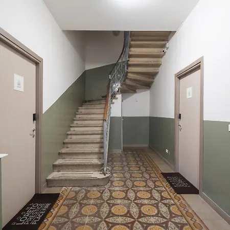 Loreto Prestige - Parking Free & Bulb Gym Milánó