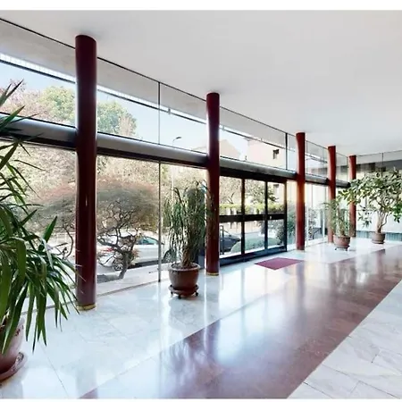 Apartment 10 Minuti Dal Duomo - Elegante Domus *