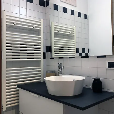 Brera Vip Spotlight - Brera - Duomo - Castello Sforzesco - Lanza Metro M2 *