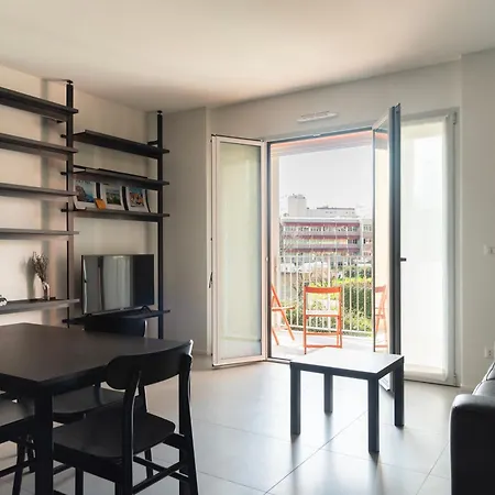 San Siro Fiera - Youhosty ميلان