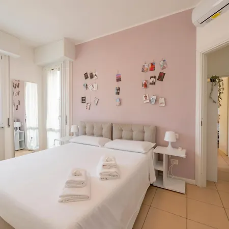 I Host - Forze Armate 83 Milano