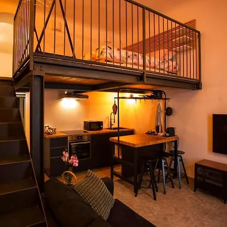 Loft In Centro A Con Accesso Privato *