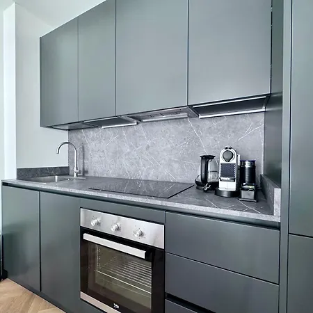 Apartment Cute And Duomo - Red Mailand