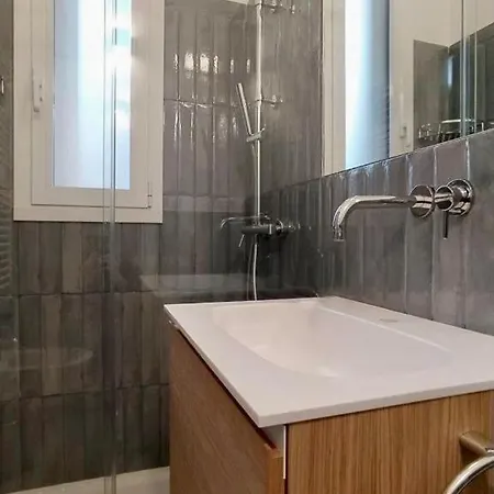 דירה Chicca House