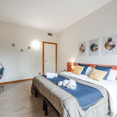 Appartement The Circle - Ampio Sui Navigli - Self-check In Milaan