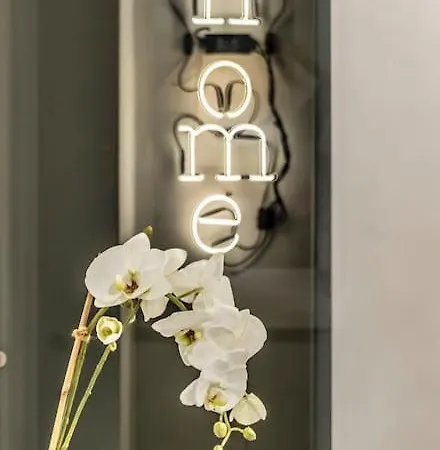 Contemporary Loft - Station Milan