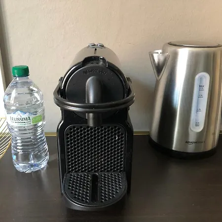 Lippi 42 With Private Garden B&B 밀라노