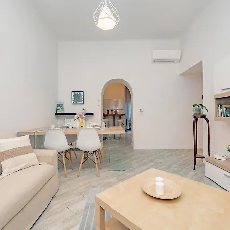 Turrohouse-duomo 12 Minutes Away Apartamento