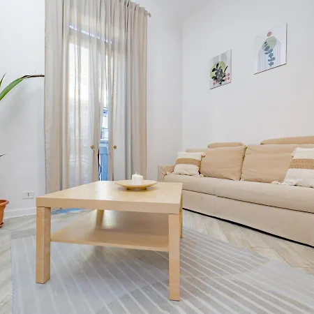 Apartamento Turrohouse-duomo 12 Minutes Away Milão