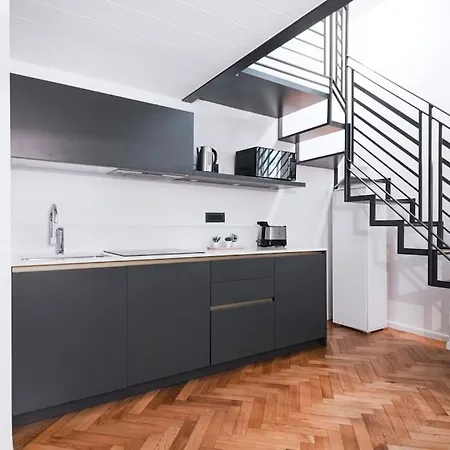 Easylife - - Anfossi 18 - Porta Vittoria