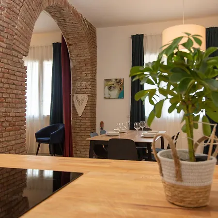 Artstay - Design Apt Navigli Parking דירה מילאנו