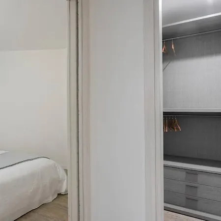 House Of Sunflowers 15 Min Da Duomo *