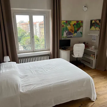 Tricolore Pensionat 3*