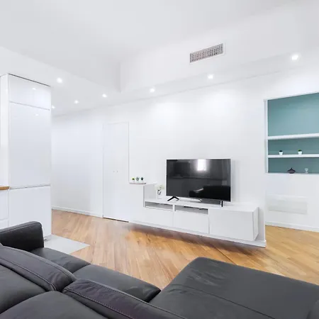 Easylife - - Bligny 29 D5p - Porta Romana Apartment *