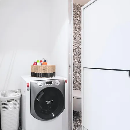 Easylife - - Rontgen 24d - Bocconi Milaan