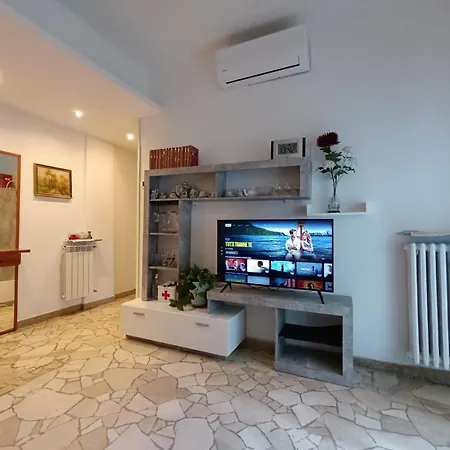 Casa Rosy Milano, Bovisa Politecnico, Dergano Metropolitana, Niguarda, Bicocca 아파트 밀라노