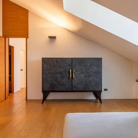 Montenapoleone Luxury Penthouse Lägenhet