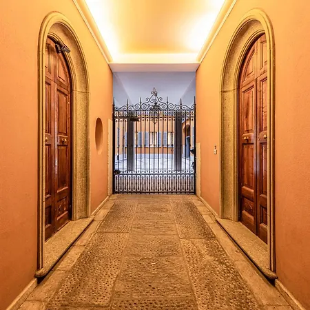 Montenapoleone Luxury Penthouse Lägenhet