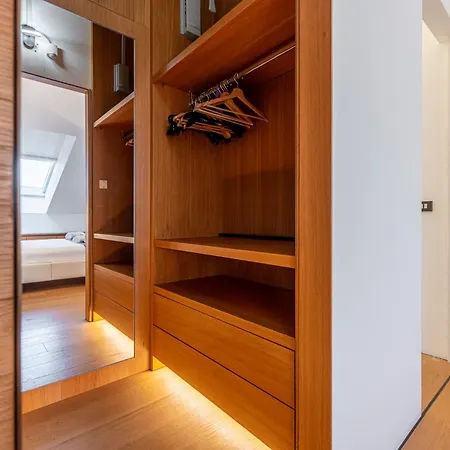 Lägenhet Montenapoleone Luxury Penthouse Milano