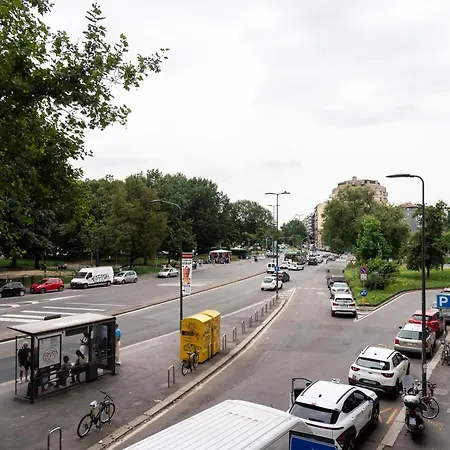 Youhosty - Pisa 18 * Милан