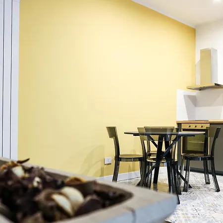 Rrrapido - Corso San Gottardo * ميلان