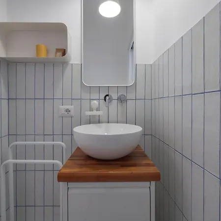 2 Pax Wi-fi- Via D'agrate, 19 C Apartment