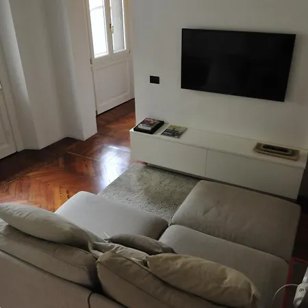 Apartament Antico E Moderno Al Centro Del Centro Di Mediolan
