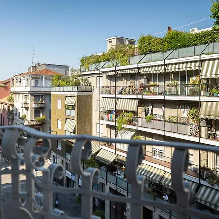 Apartment Marco Aurelio Liberty Bilo Milan