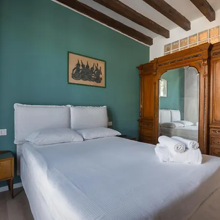 Marco Aurelio Liberty Bilo Apartment