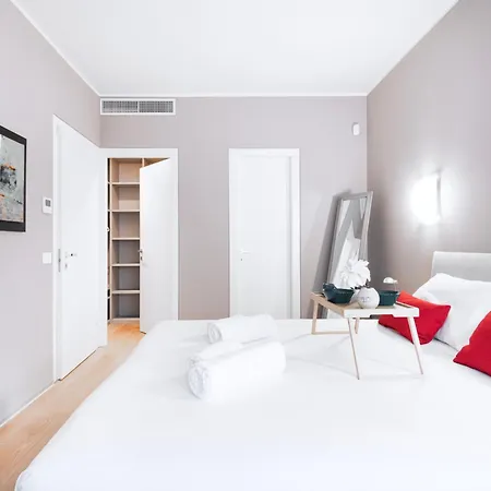 아파트 Easylife - Elegant Flat At Castello Sforzesco *
